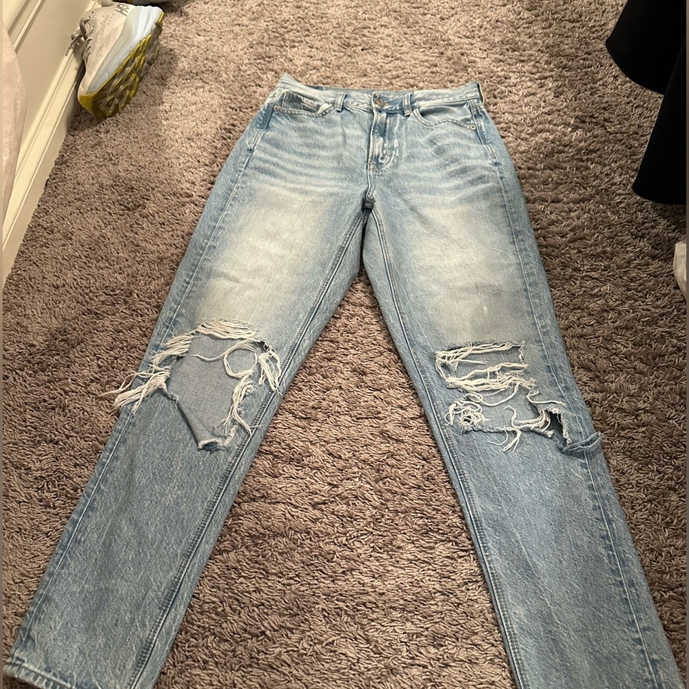 American Eagle mom jeans